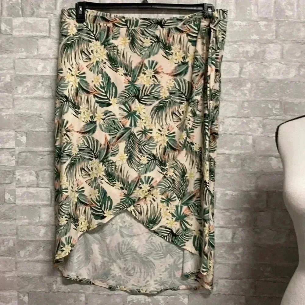 Woman’s Pink Rose Tropical print wrap ladies skirt